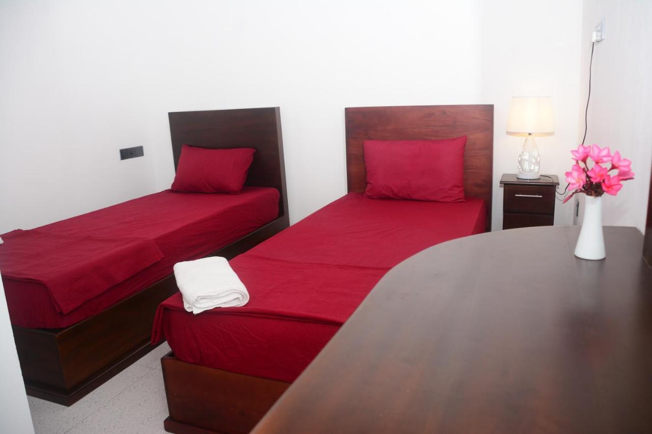 Concey Transit Hotel Airport View Катунаяка Екстер'єр фото